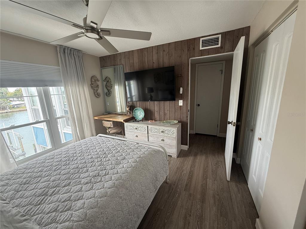 315 Medallion Boulevard, Unit H Madeira Beach, FL 33708 - Photo 30 of 60
