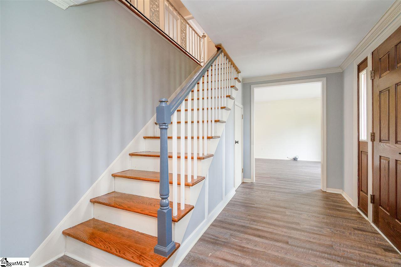 360 Pimlico Road Greenville, SC 29607 - Photo 2 of 30
