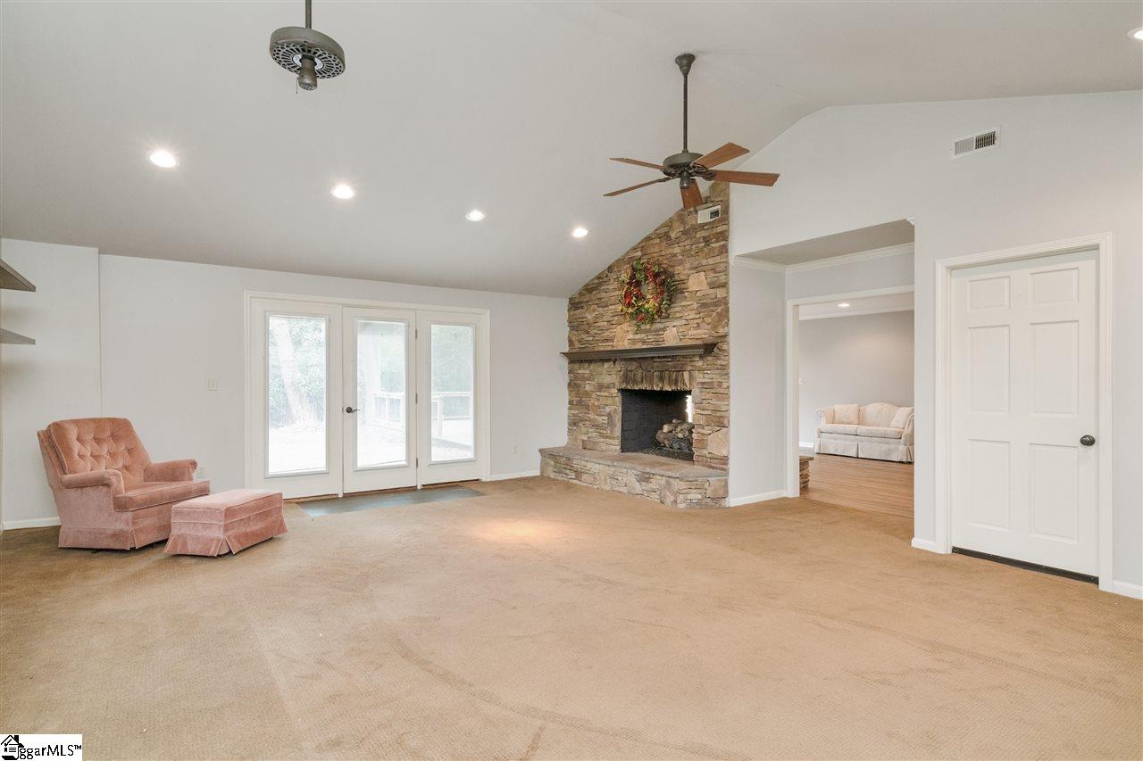 360 Pimlico Road Greenville, SC 29607 - Photo 6 of 30