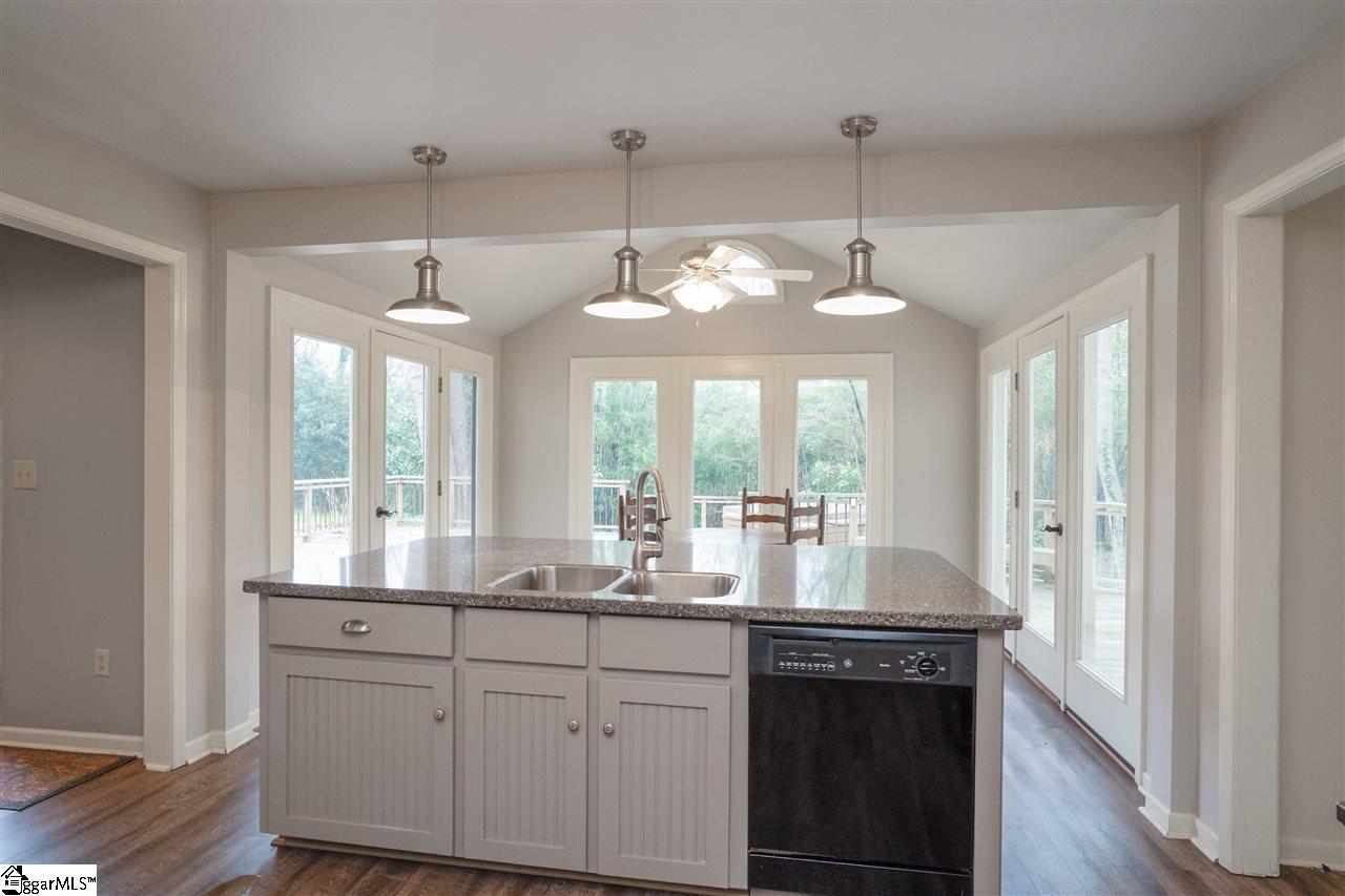 360 Pimlico Road Greenville, SC 29607 - Photo 10 of 30