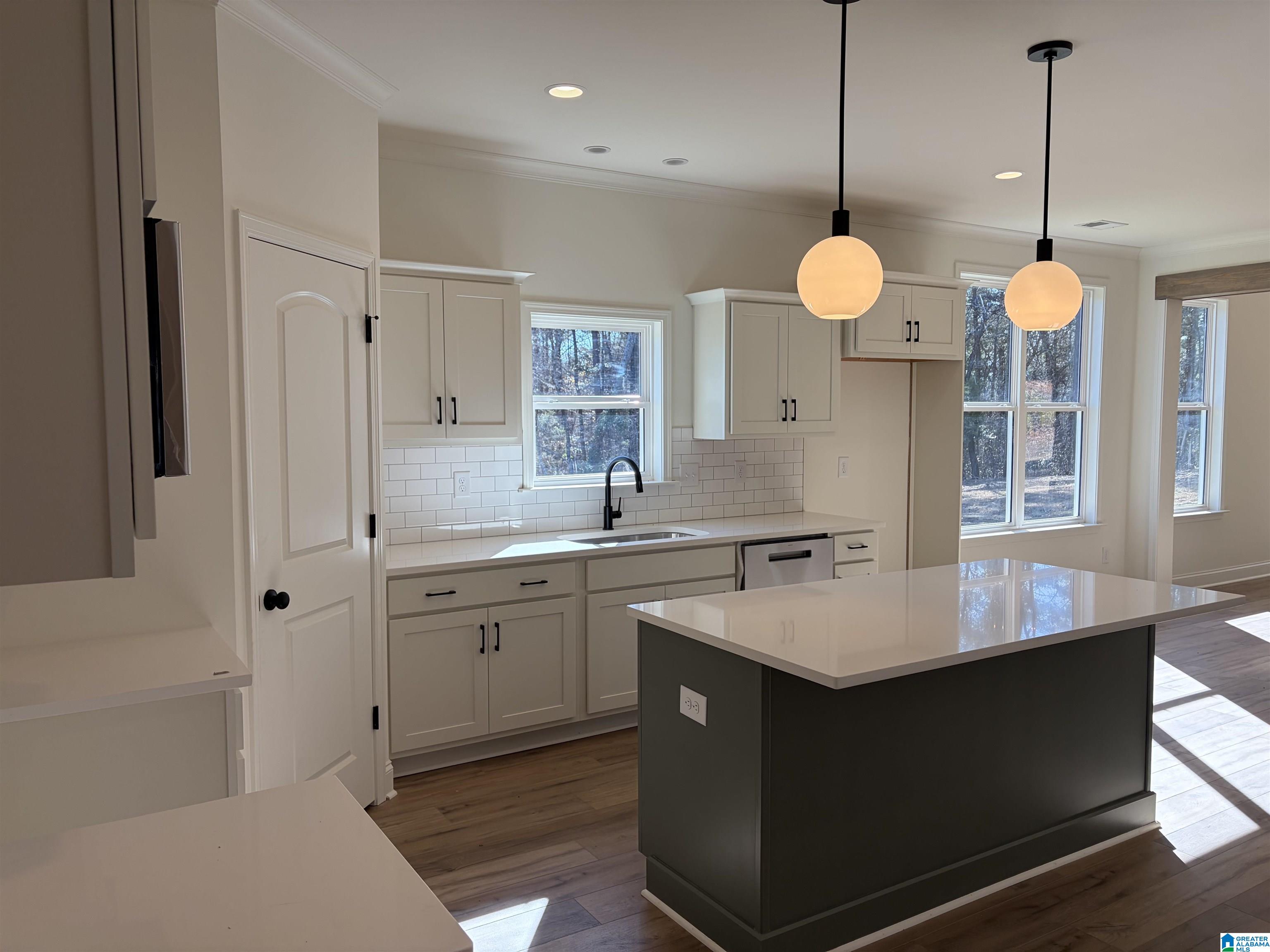 1151 Oak Boulevard Moody, AL 35004 - Photo 7 of 38