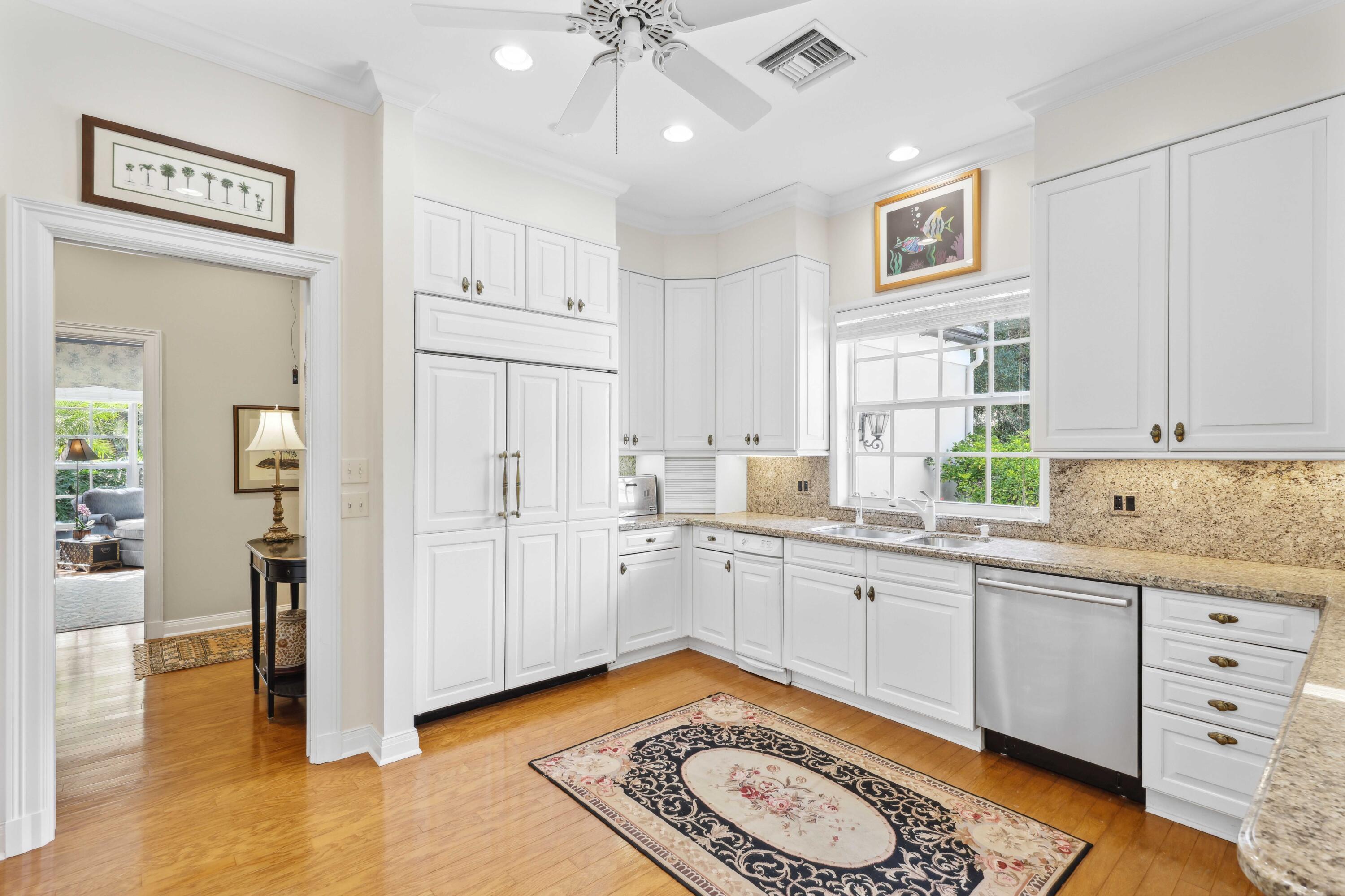 26 Country Road Boynton Beach, FL 33436 - Photo 20 of 57 Kitchen