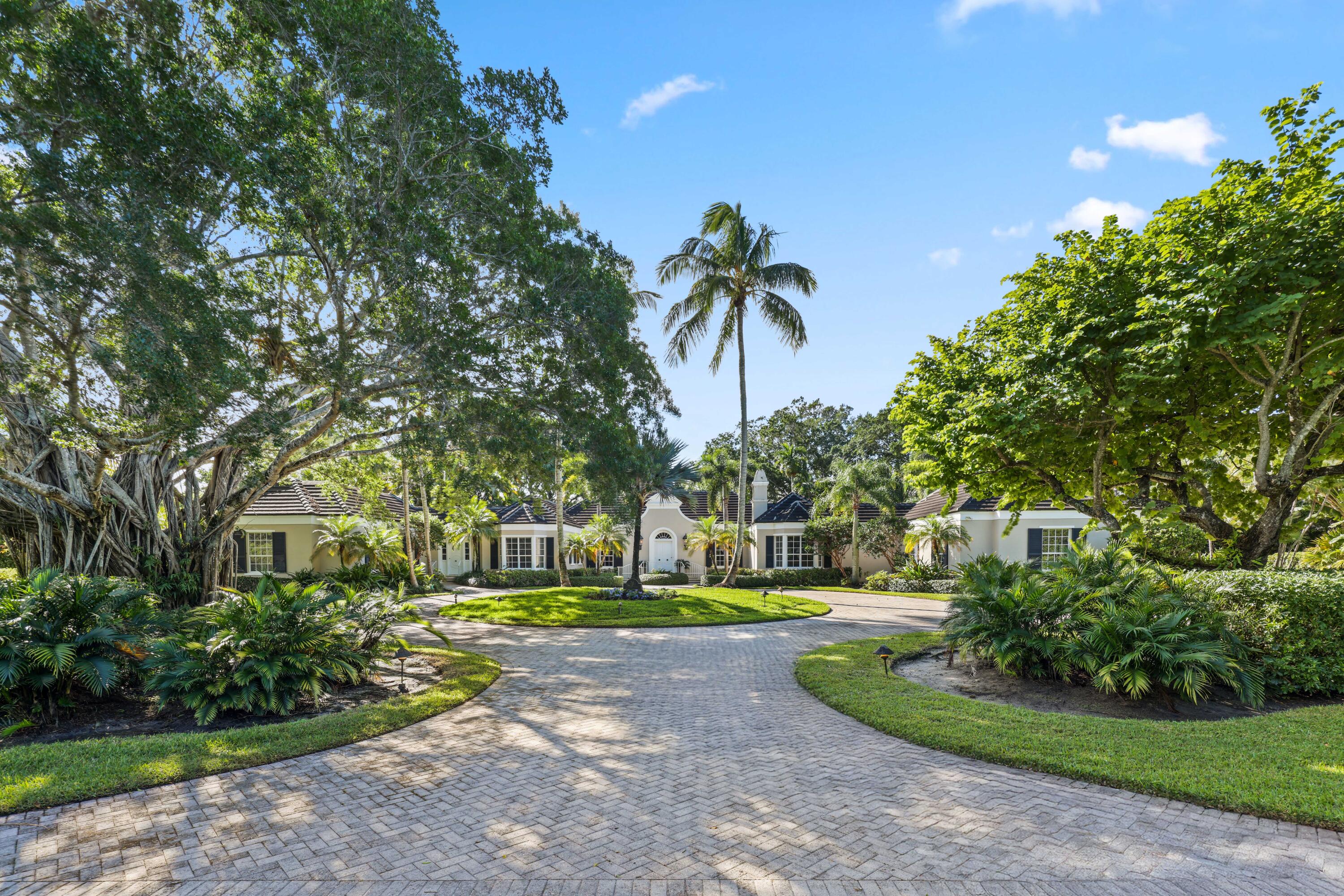 26 Country Road Boynton Beach, FL 33436 - Photo 2 of 57 Front Exterior