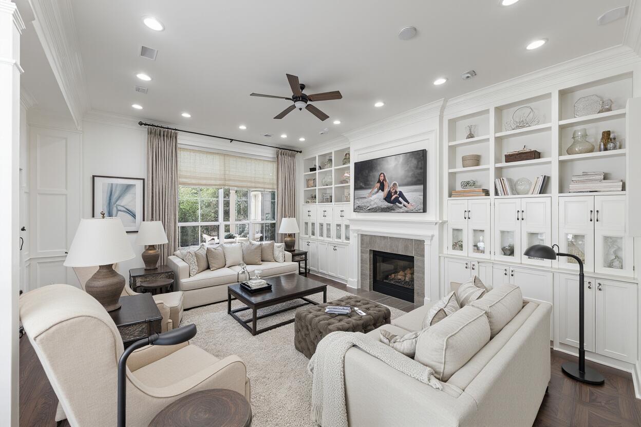 26 Country Road Boynton Beach, FL 33436 - Photo 25 of 57 Virtually Staged Family Room