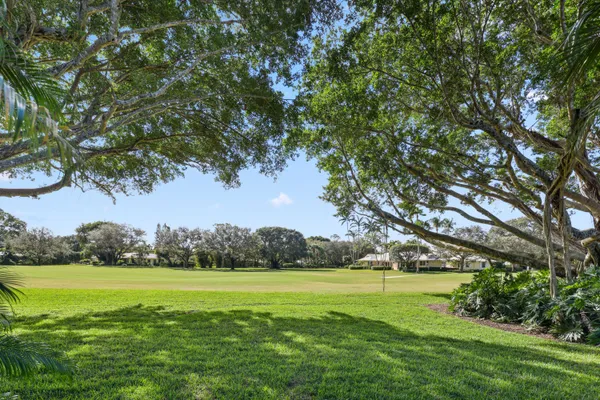 $4,995,000 | 26 Country Road, Boynton Beach, FL 33436