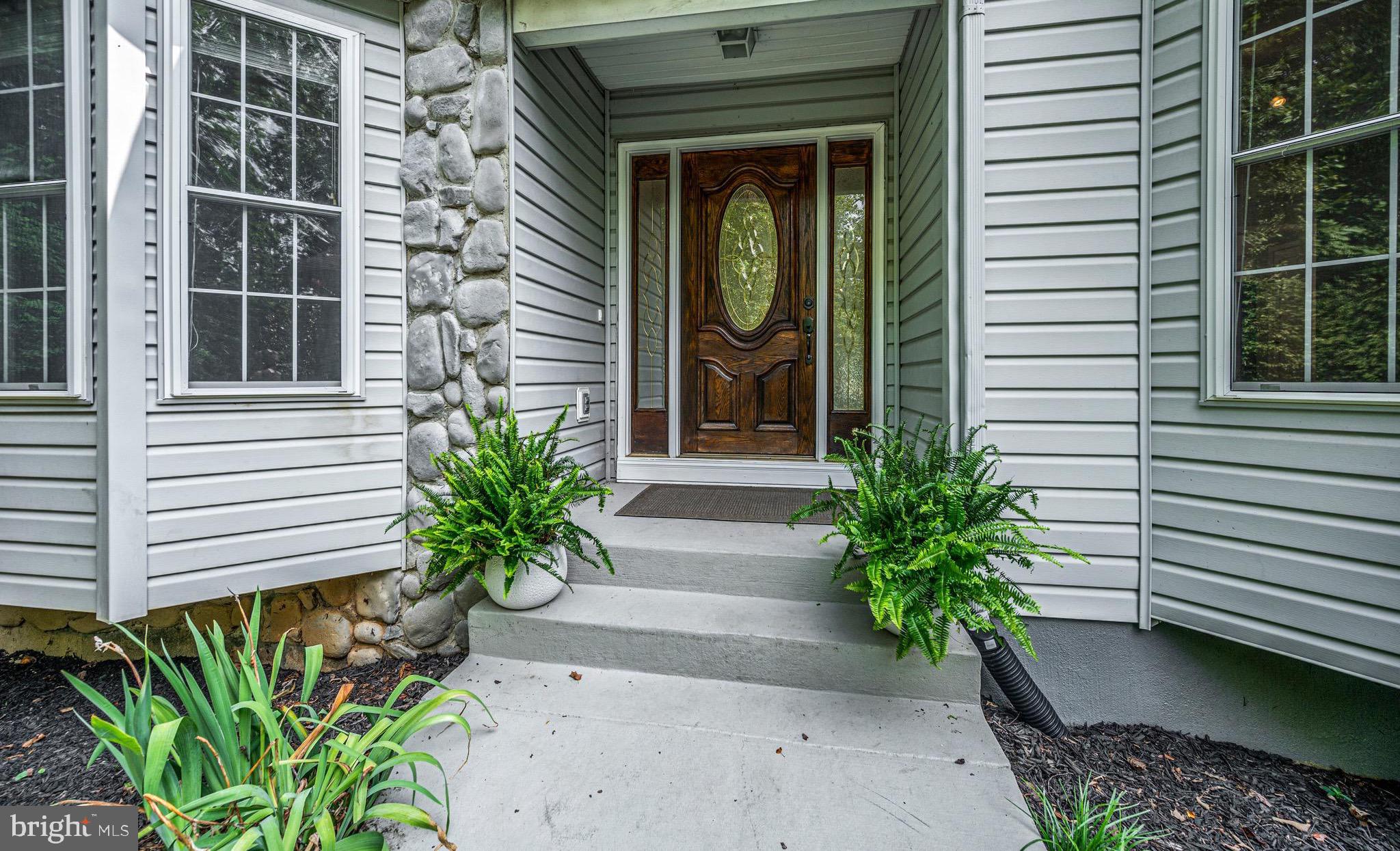 221 Birdie Road Locust Grove, VA 22508 - Photo 5 of 54 Welcoming front entry