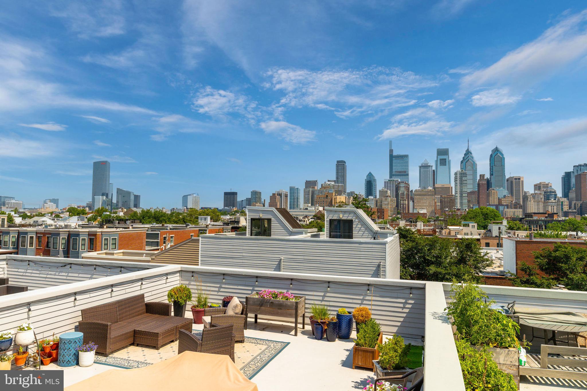 1733 Carpenter Street, Unit D Philadelphia, PA 19146 - Photo 34 of 37 a view of a balcony with city view