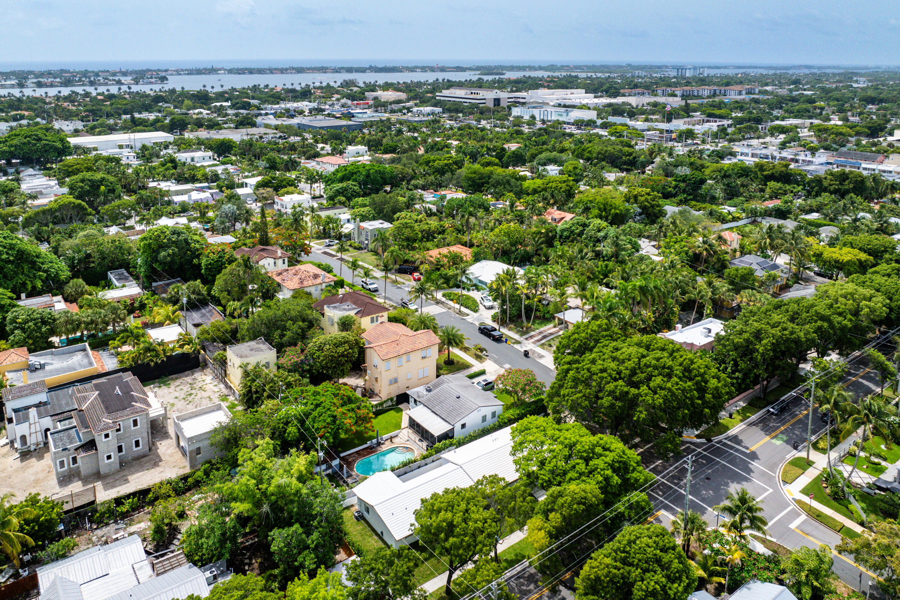 2330 Lake Avenue, Unit 2330 West Palm Beach, FL 33401 - Photo 43 of 44 a view of a city