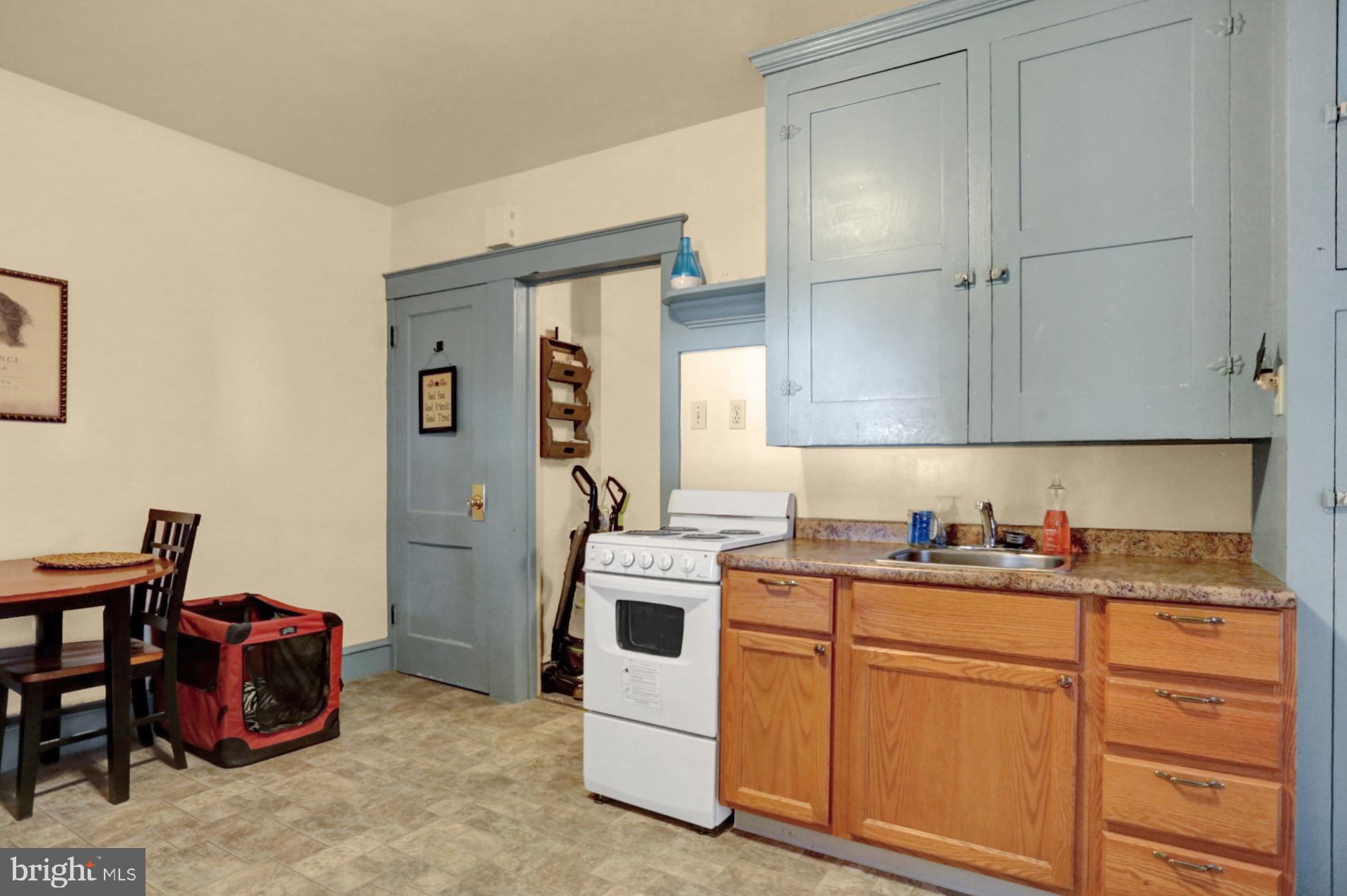 143 East Elm Street Reading, PA 19607 - Photo 13 of 18 First Floor Kitchen