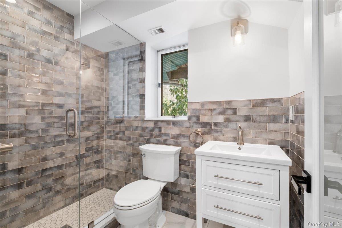 9 Shady Road Ardsley, NY 10502 - Photo 30 of 41 Lower Level Hall Bath