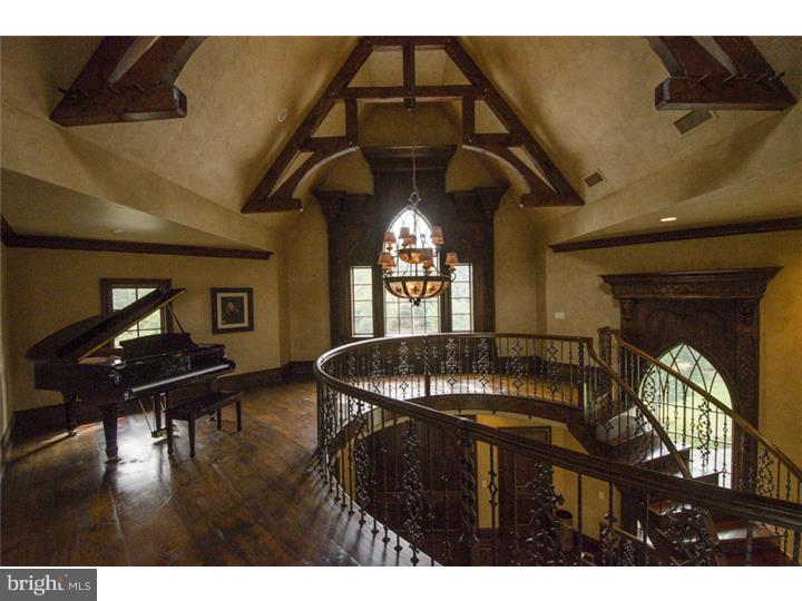 317 Edgehill Road Wayne, PA 19087 - Photo 11 of 25