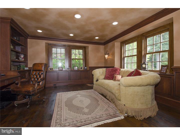 317 Edgehill Road Wayne, PA 19087 - Photo 5 of 25