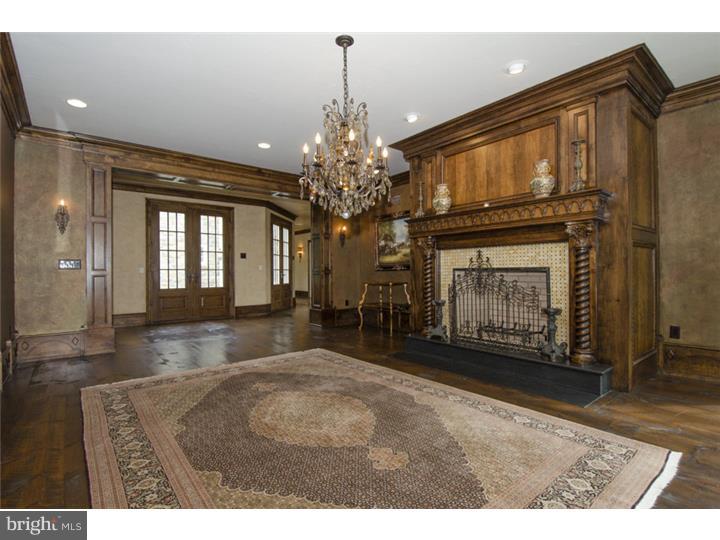 317 Edgehill Road Wayne, PA 19087 - Photo 6 of 25