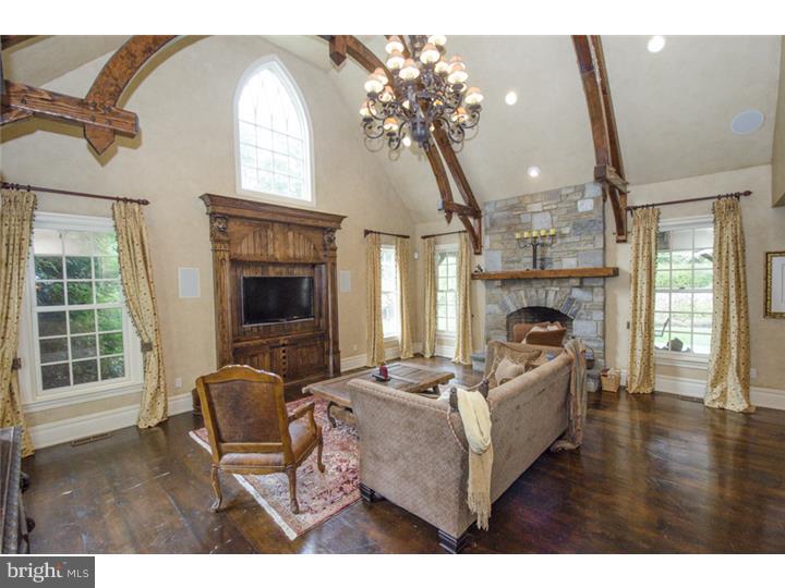317 Edgehill Road Wayne, PA 19087 - Photo 10 of 25