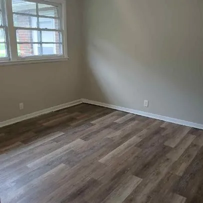 $1,295 | 100 Glenmont Drive, Unit B, Nashville, TN 37210