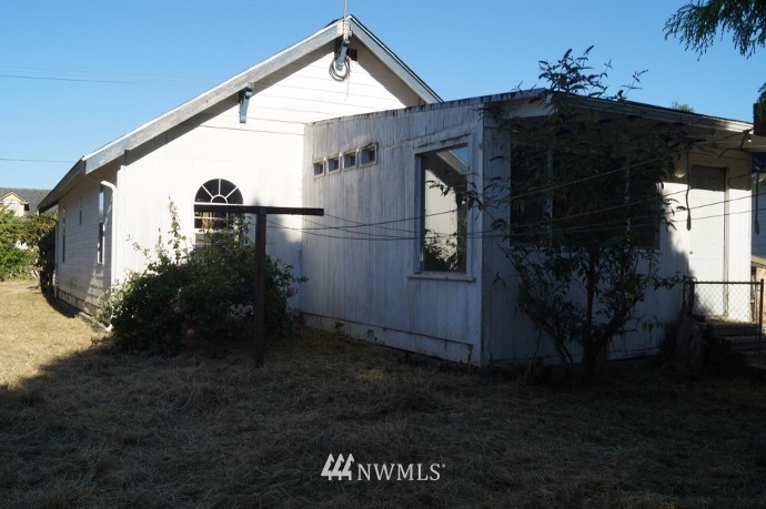 1105 Harding Road Aberdeen, WA 98520 - Photo 2 of 19 Gallery Image 2