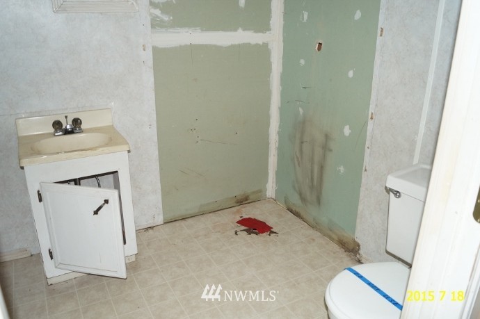 1105 Harding Road Aberdeen, WA 98520 - Photo 9 of 19 Gallery Image 9