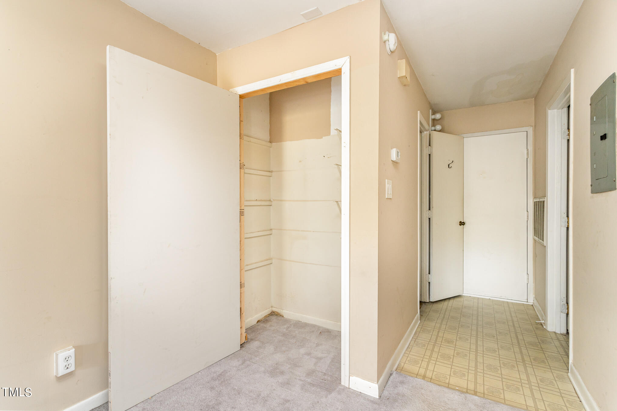 3051 Huntleigh Drive Raleigh, NC 27604 - Photo 12 of 16