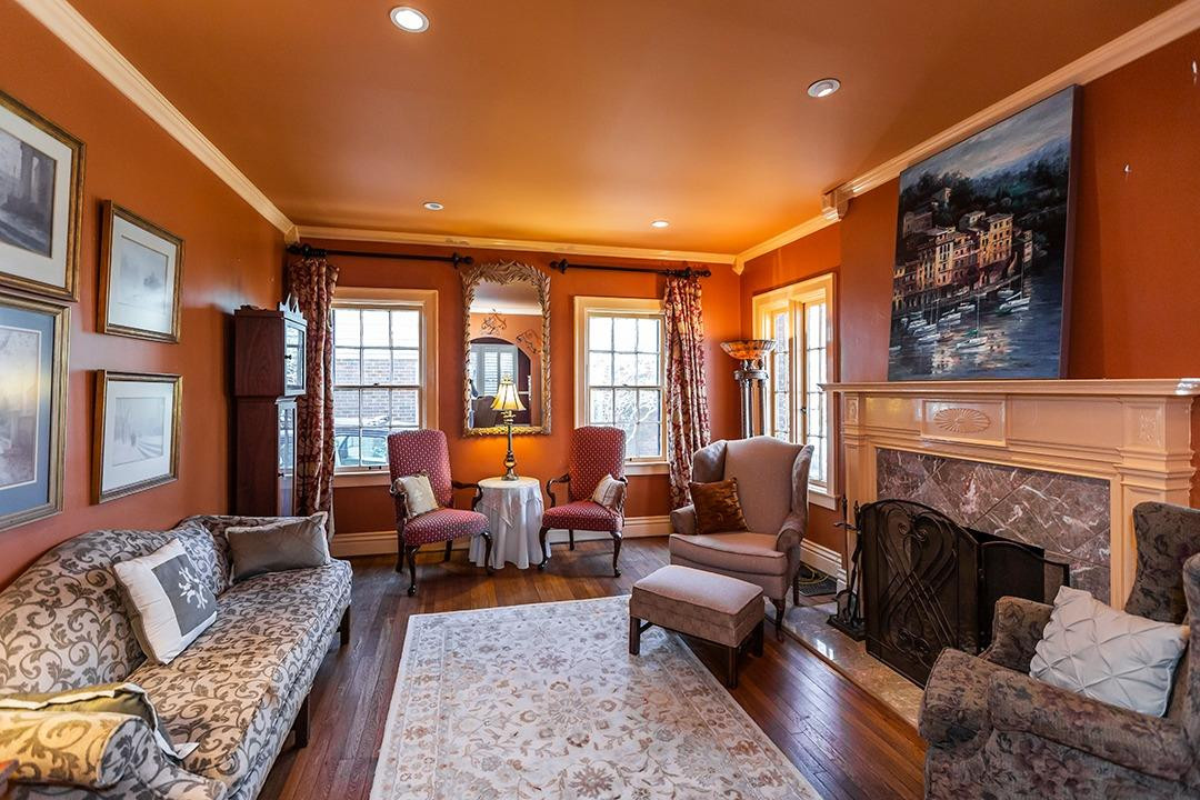 404 Ridgeway Road Lexington, KY 40502 - Photo 8 of 52 Beautiful Living Room with fireplace
