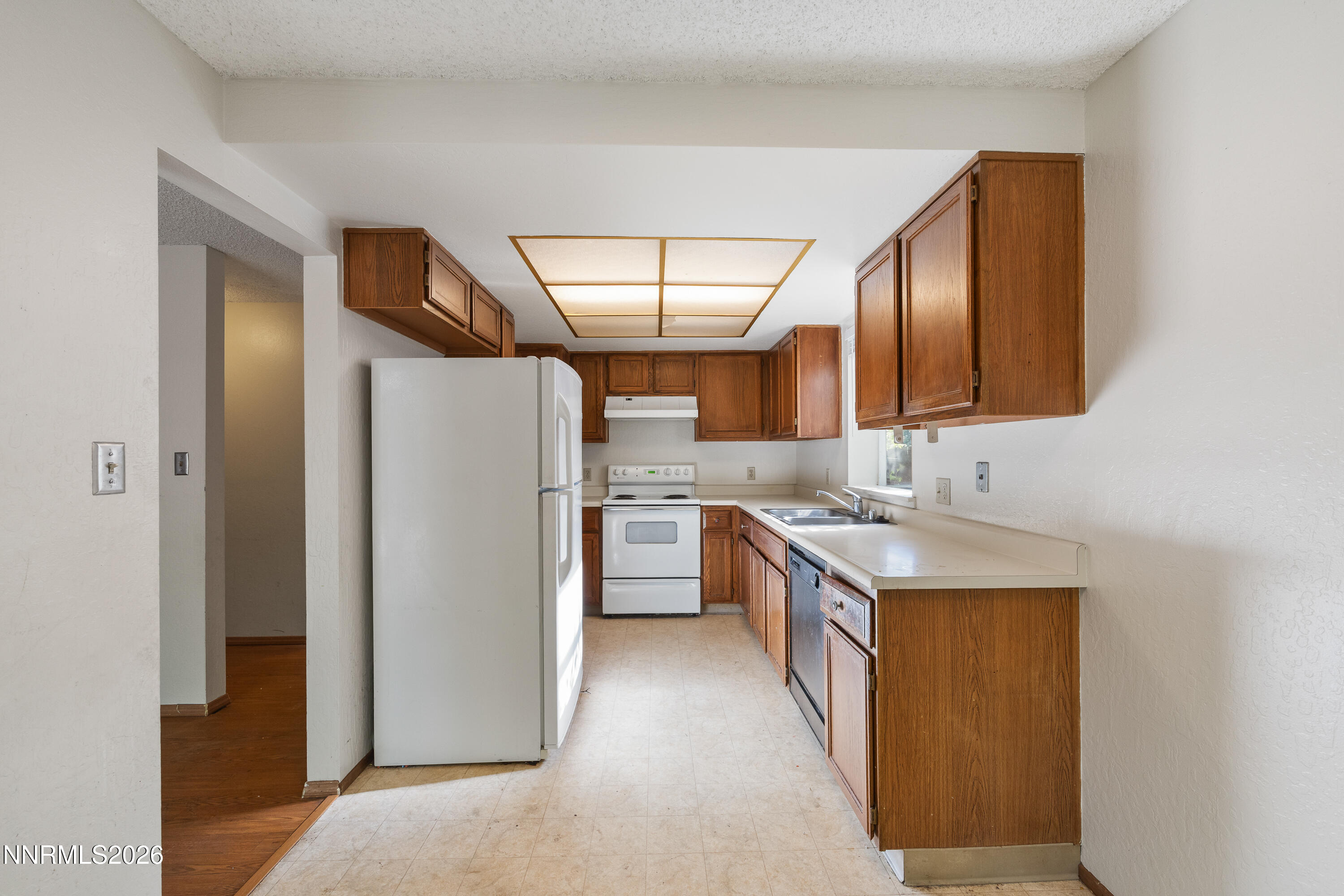 1433 Ambassador Drive Reno, NV 89523 - Photo 9 of 29 Ambassador-10