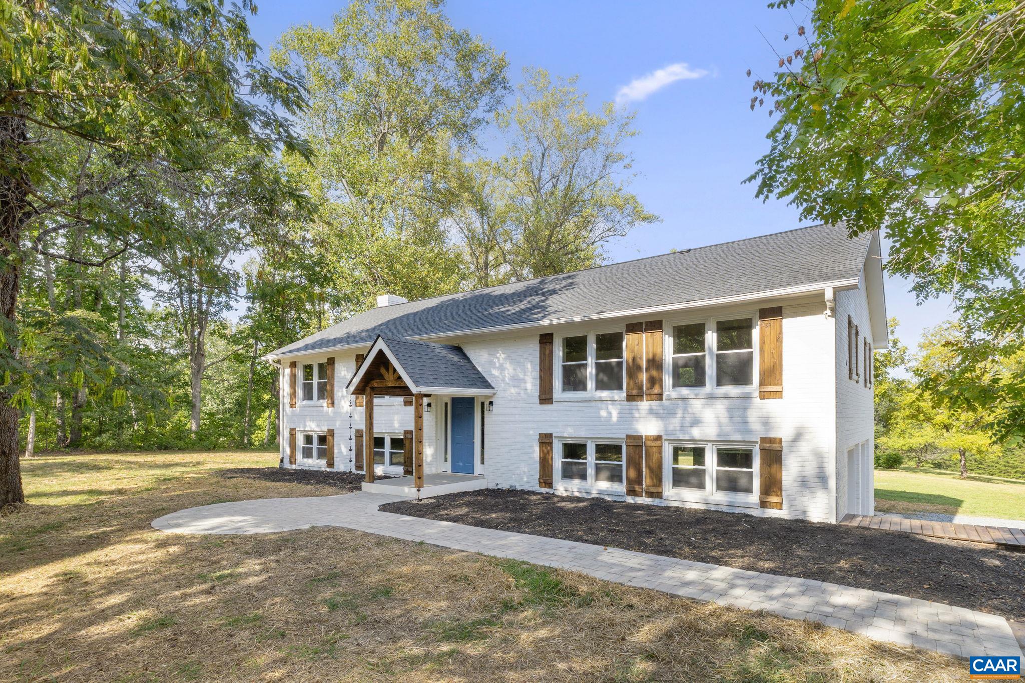 3209 Rolling Road Scottsville, VA 24590 - Photo 2 of 66 Gallery Image 2