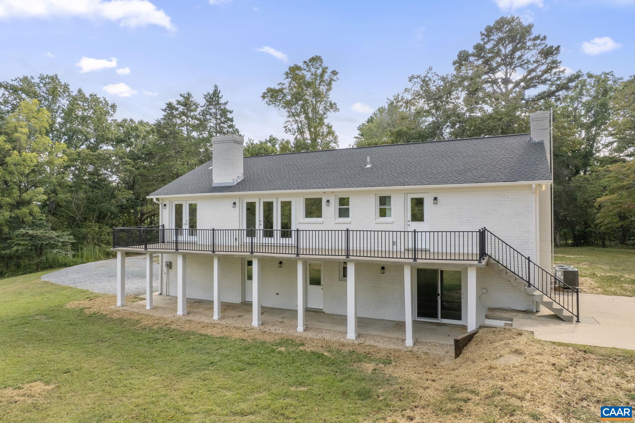 3209 Rolling Road Scottsville, VA 24590 - Photo 6 of 66 Gallery Image 6