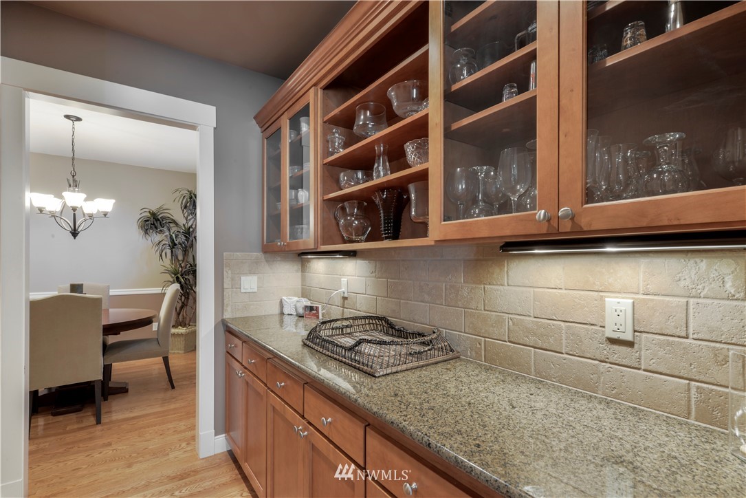 1624 170th Place Southeast Bothell, WA 98012 - Photo 8 of 21