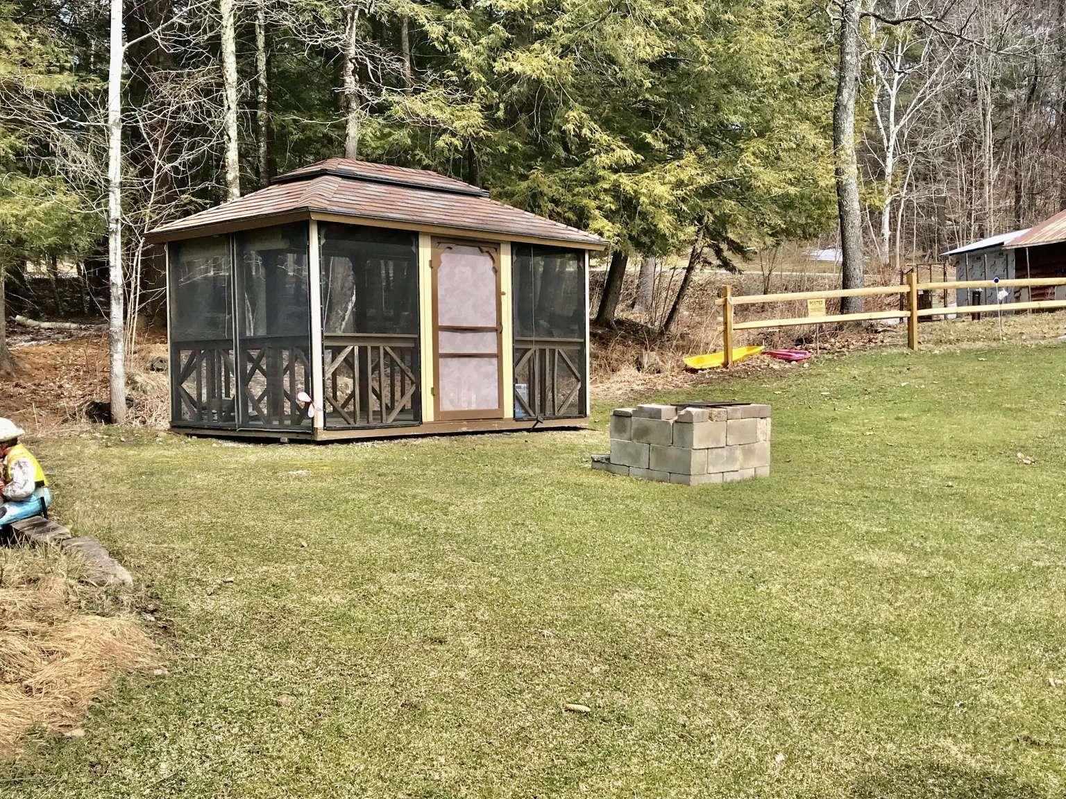 1485 Airport Road Clarendon, VT 05759 - Photo 6 of 18 Gallery Image 6