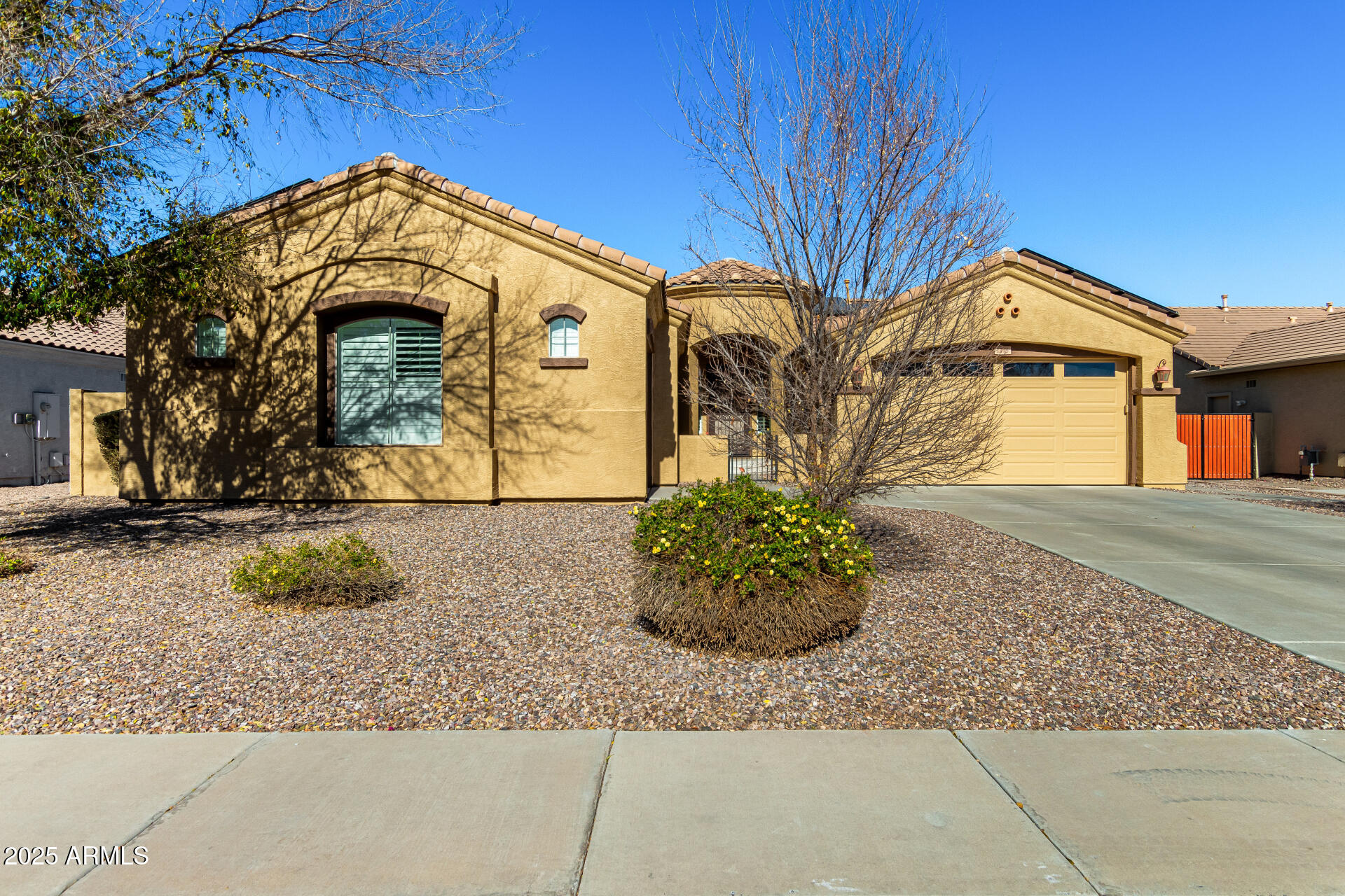 1246 East Baranca Road Gilbert, AZ 85297 - Photo 1 of 38 front