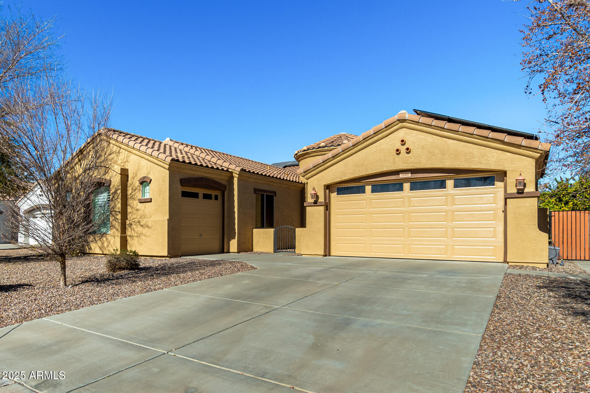 1246 East Baranca Road Gilbert, AZ 85297 - Photo 2 of 38 front