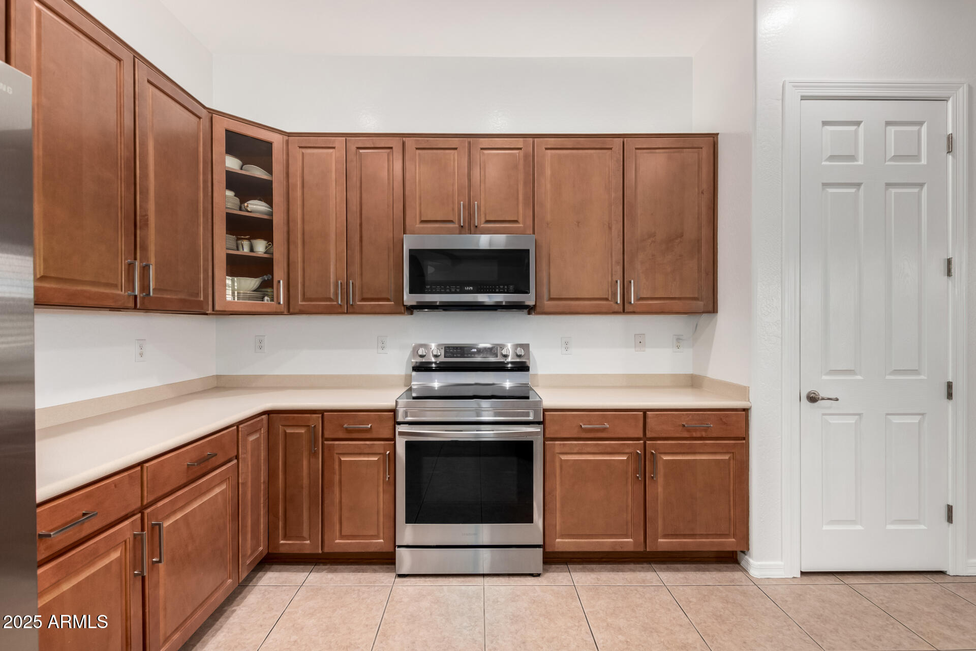 1246 East Baranca Road Gilbert, AZ 85297 - Photo 10 of 38 kitchen