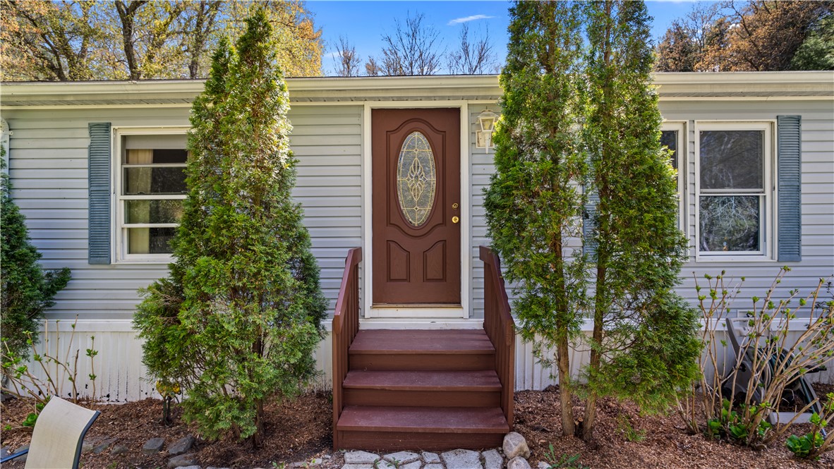 165 Spring Street Hopkinton, RI 02832 - Photo 3 of 35