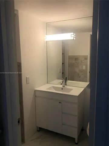 $2,800 | 1440 Brickell Bay Drive, Unit 709, Miami, FL 33131