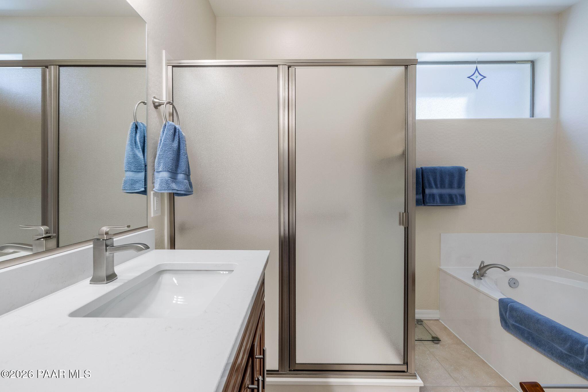 1268 Crown Ridge Drive Prescott, AZ 86301 - Photo 26 of 48 164-Primary Bathroom