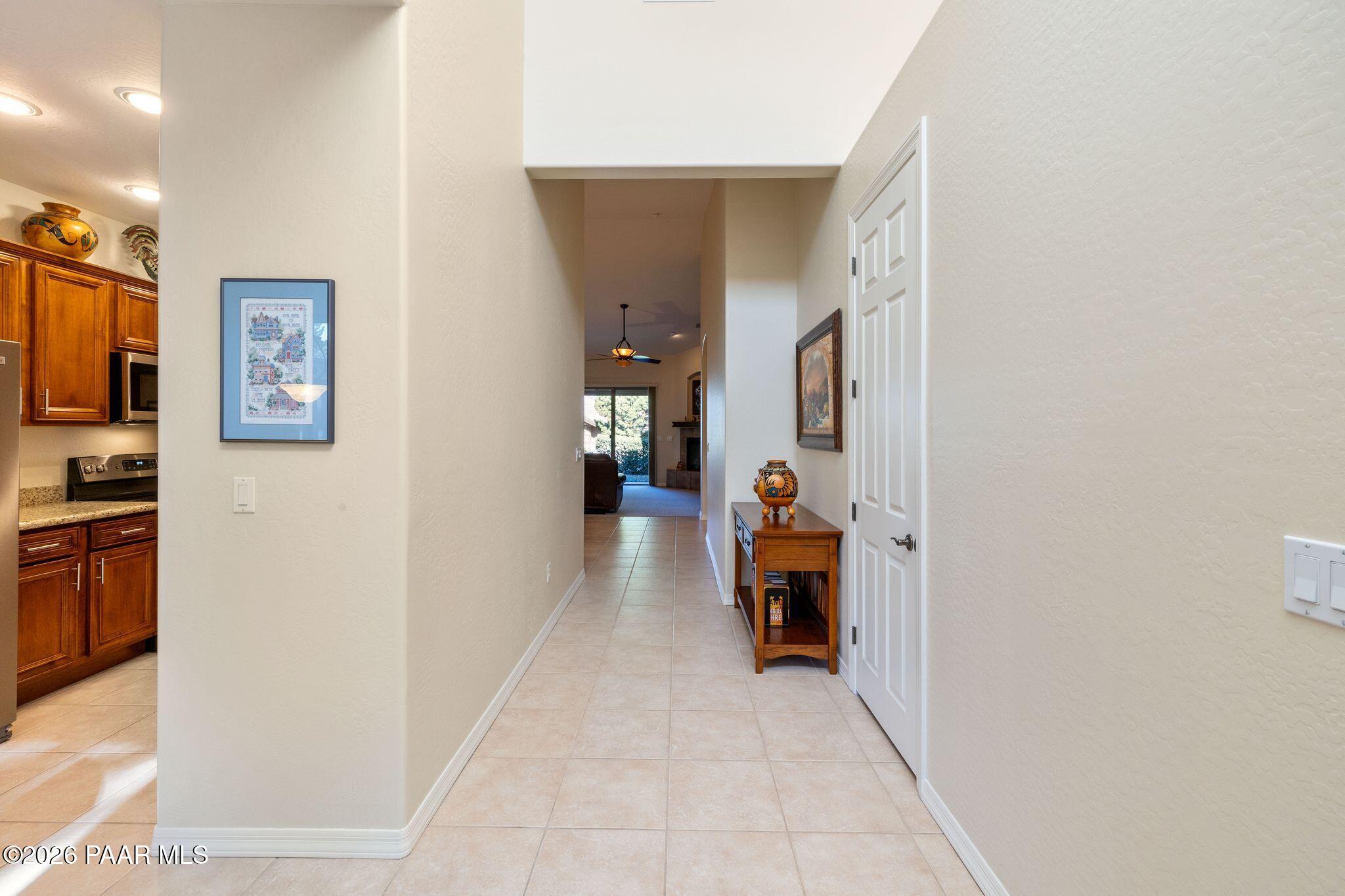 1268 Crown Ridge Drive Prescott, AZ 86301 - Photo 7 of 48 034-Foyer