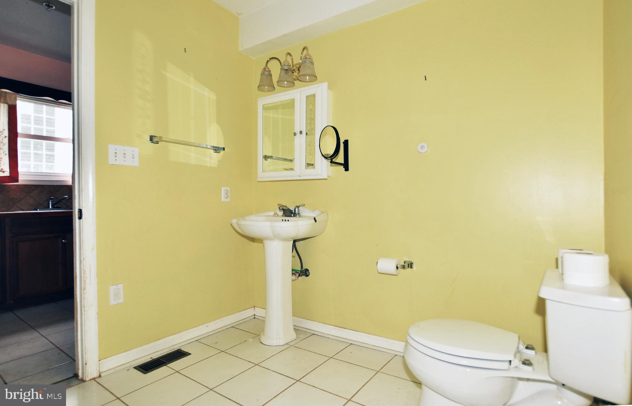 4522 Randolph Road Silver Spring, MD 20906 - Photo 9 of 32 Gallery Image 9