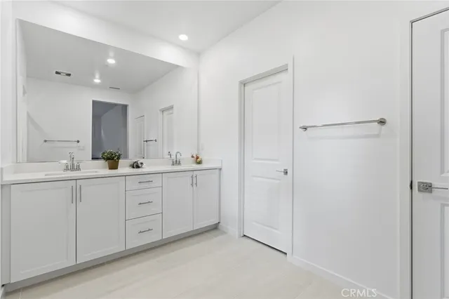 $719,900 | 4056 Spring Haven Lane, Corona, CA 92883