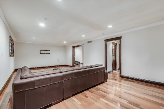 $6,000 | 4900 Balcones Drive, Austin, TX 78731