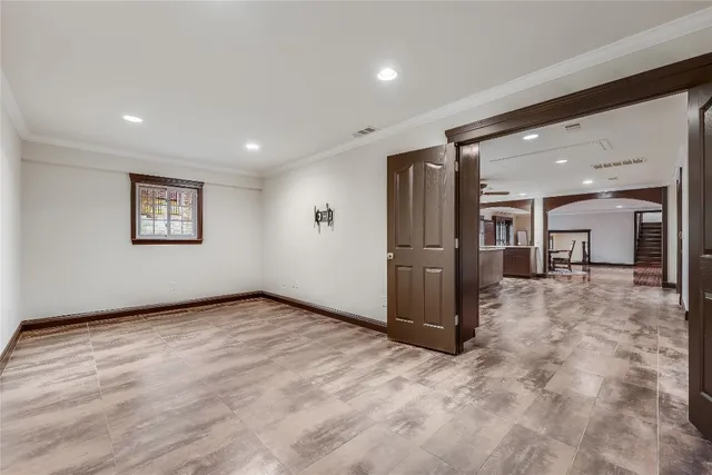 $6,000 | 4900 Balcones Drive, Austin, TX 78731