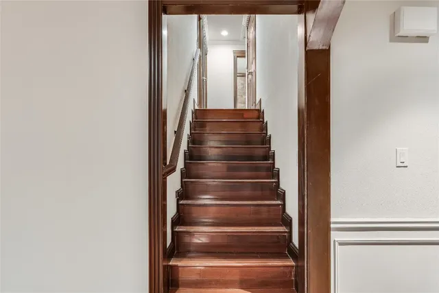 $6,000 | 4900 Balcones Drive, Austin, TX 78731