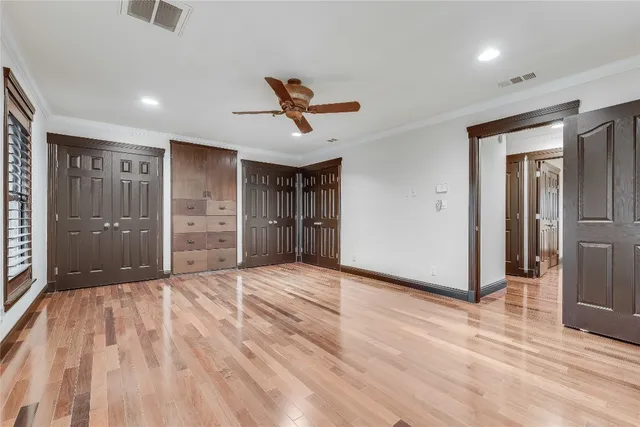 $6,000 | 4900 Balcones Drive, Austin, TX 78731