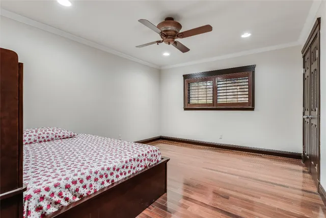 $6,000 | 4900 Balcones Drive, Austin, TX 78731