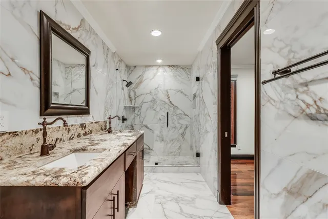 $6,000 | 4900 Balcones Drive, Austin, TX 78731