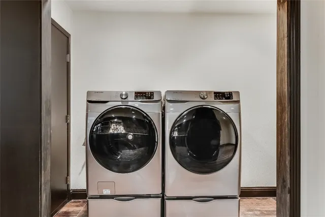 $6,000 | 4900 Balcones Drive, Austin, TX 78731