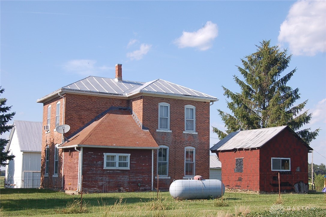 14103 South State Line Road Union City, IN 47390 - Photo 2 of 27