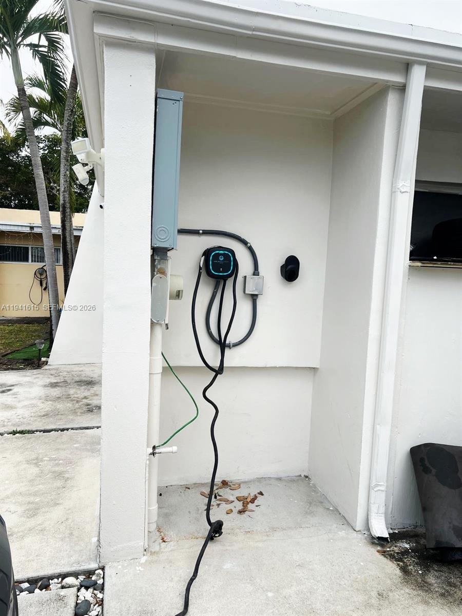 7337 Stardust Drive Hialeah, FL 33015 - Photo 2 of 11