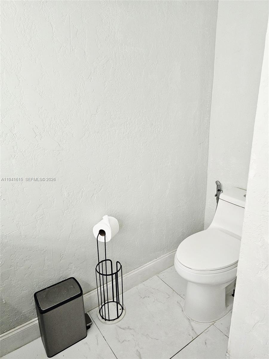 7337 Stardust Drive Hialeah, FL 33015 - Photo 10 of 11