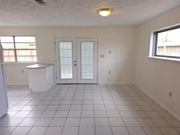 $300,000 | 418 Texas Street, Tomball, TX 77375