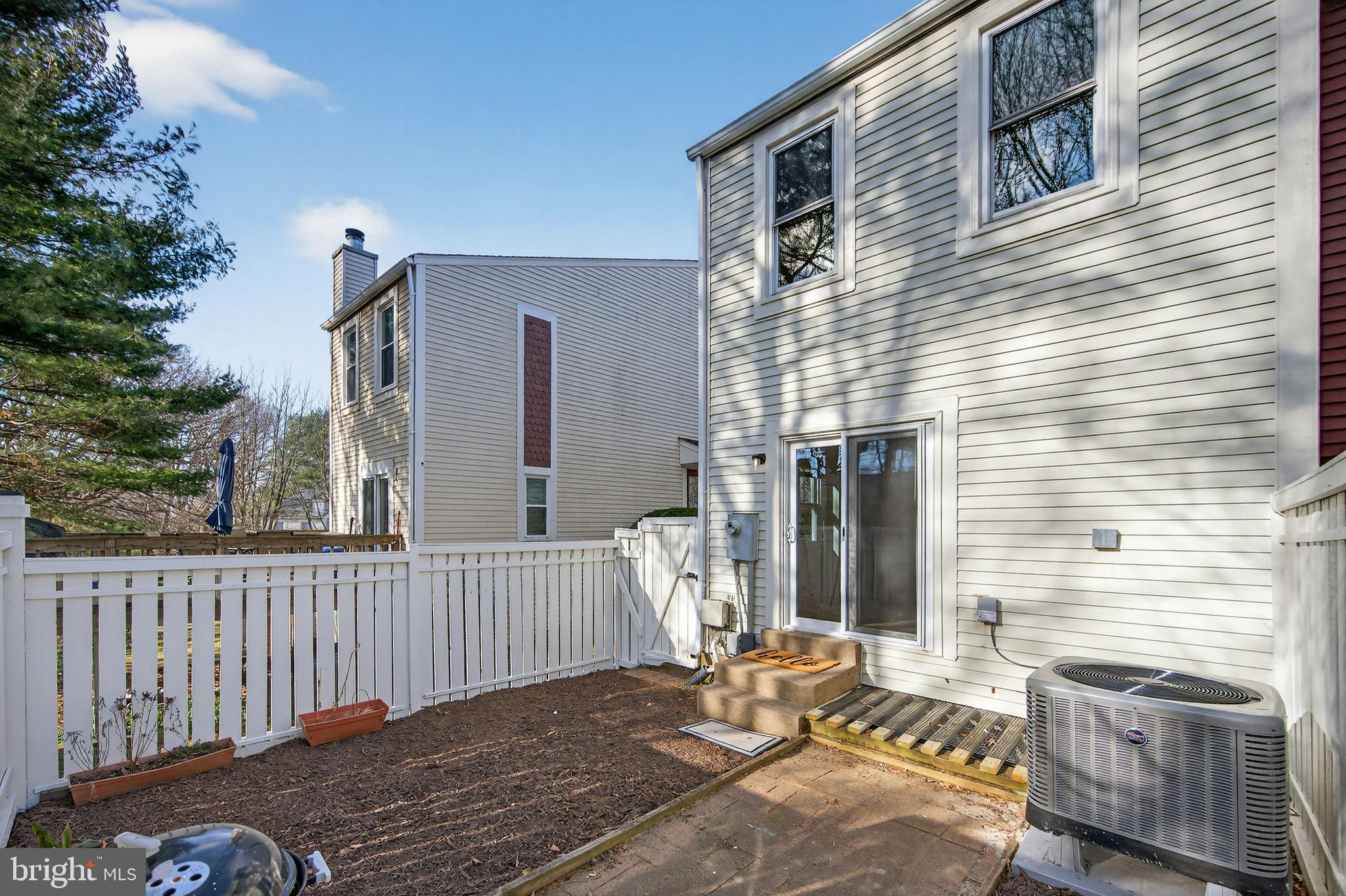 11920 Redtree Way Reston, VA 20194 - Photo 28 of 42