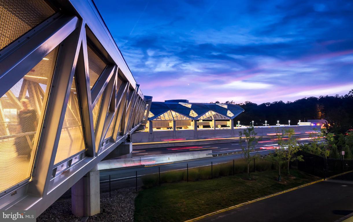 11920 Redtree Way Reston, VA 20194 - Photo 36 of 42 a view of city from balcony